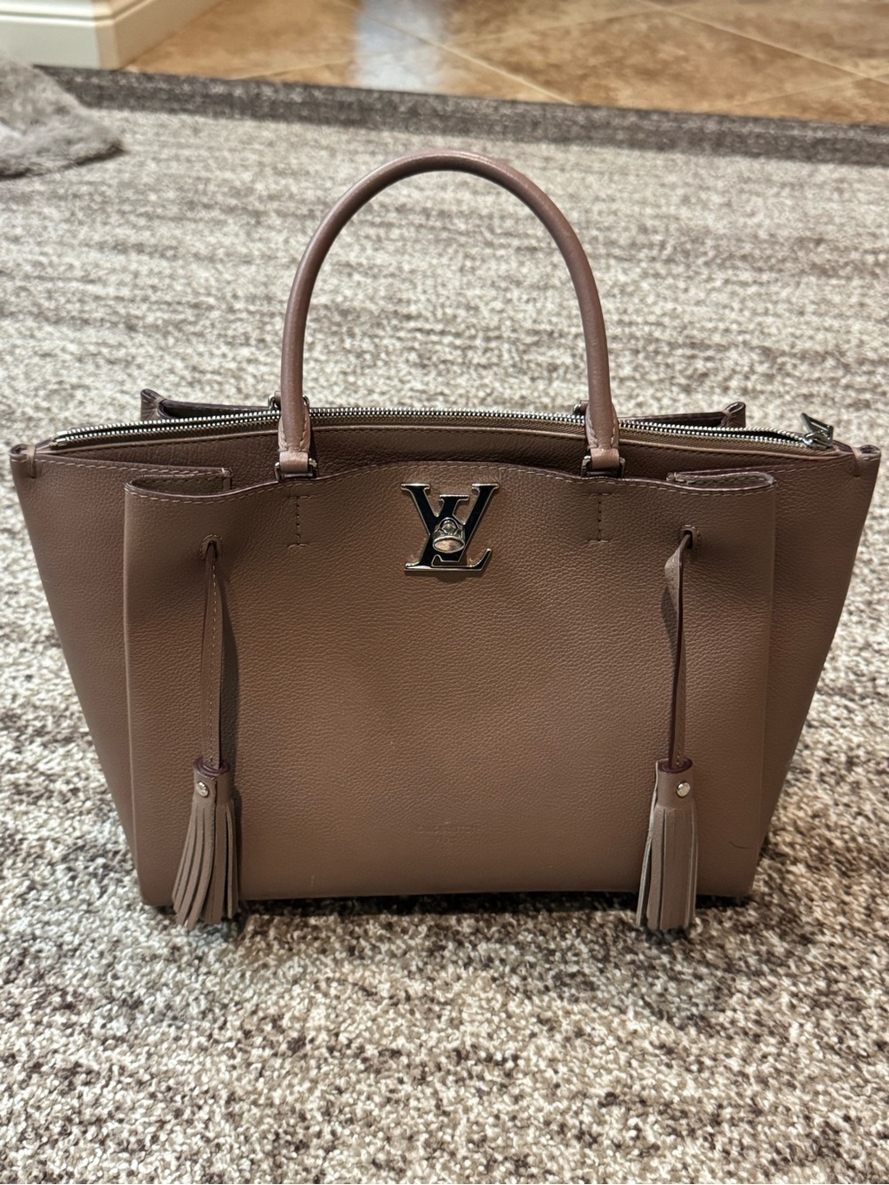 Louis Vuitton taupe Lockmeto tote